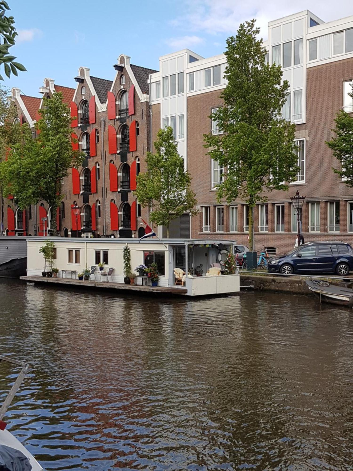 Pantheos Top Houseboat Amsterdam Exterior photo